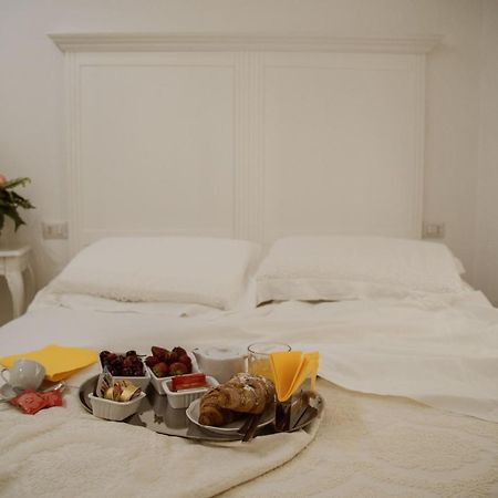B&B L'Orizzonte Кротоне Екстериор снимка