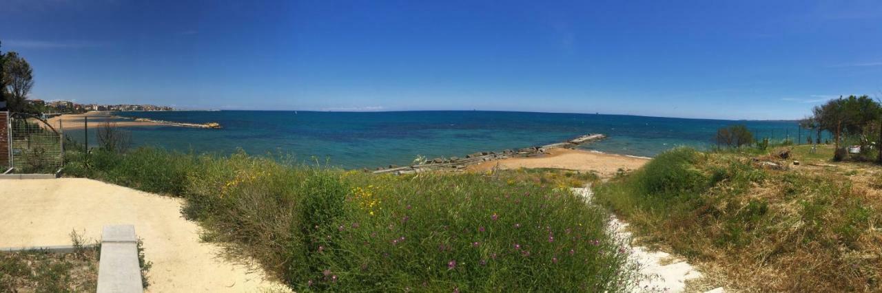 B&B L'Orizzonte Кротоне Екстериор снимка