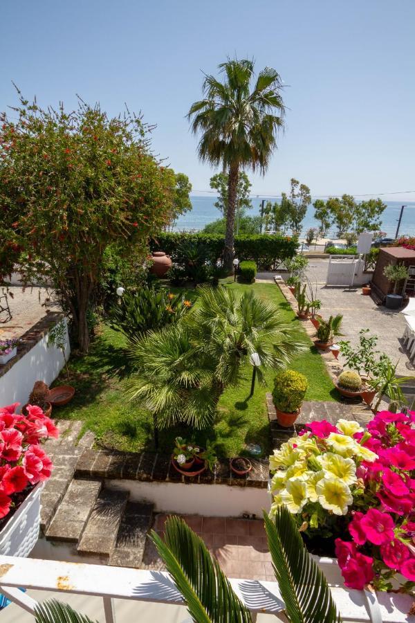 B&B L'Orizzonte Кротоне Екстериор снимка